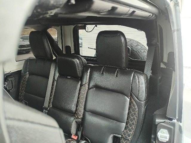 Used 2020 Jeep Wrangler Unlimited Sahara image 23