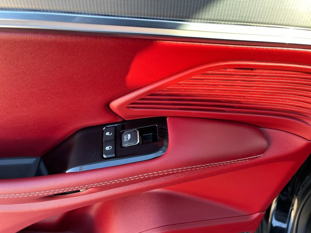 Used 2025 Jeep Wagoneer S Launch Edition image 56