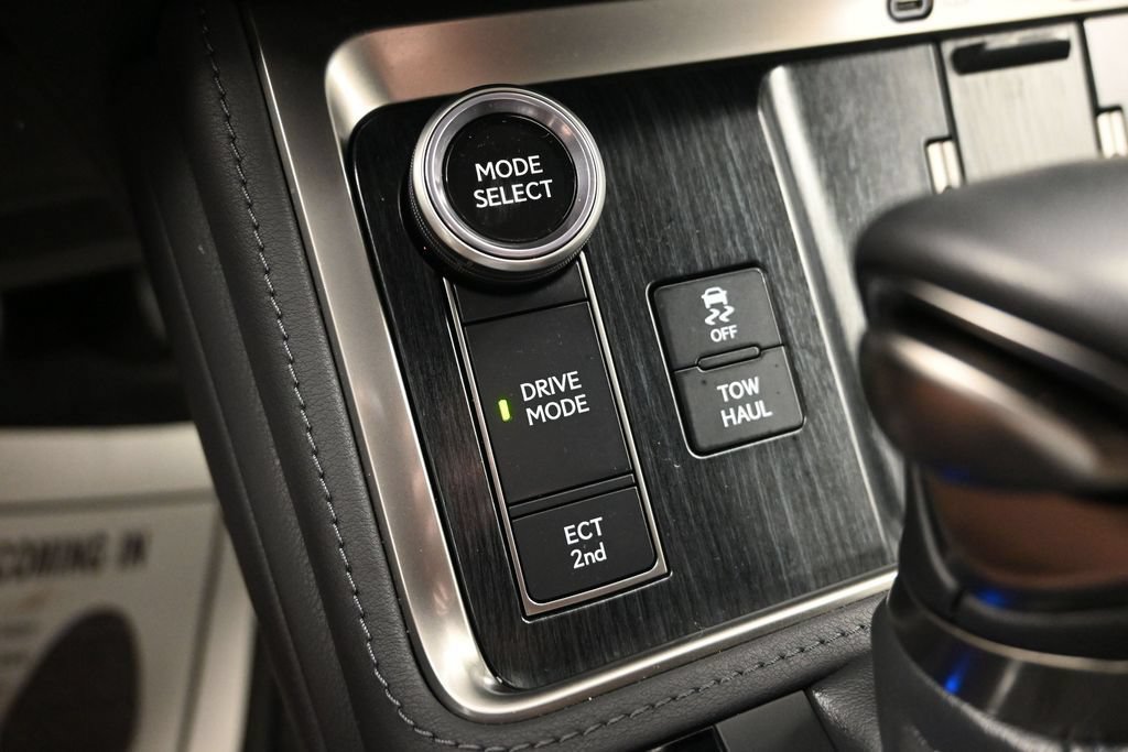 Used 2024 Lexus GX 550 w/ Accessory Package (31) AWD/4WD image 23