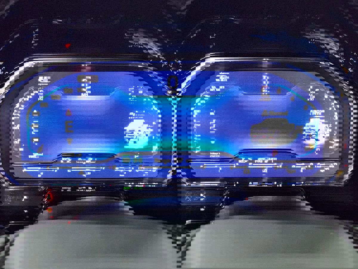 Used 2025 Chevrolet Silverado 1500 LT Trail Boss w/ Convenience Package II image 38