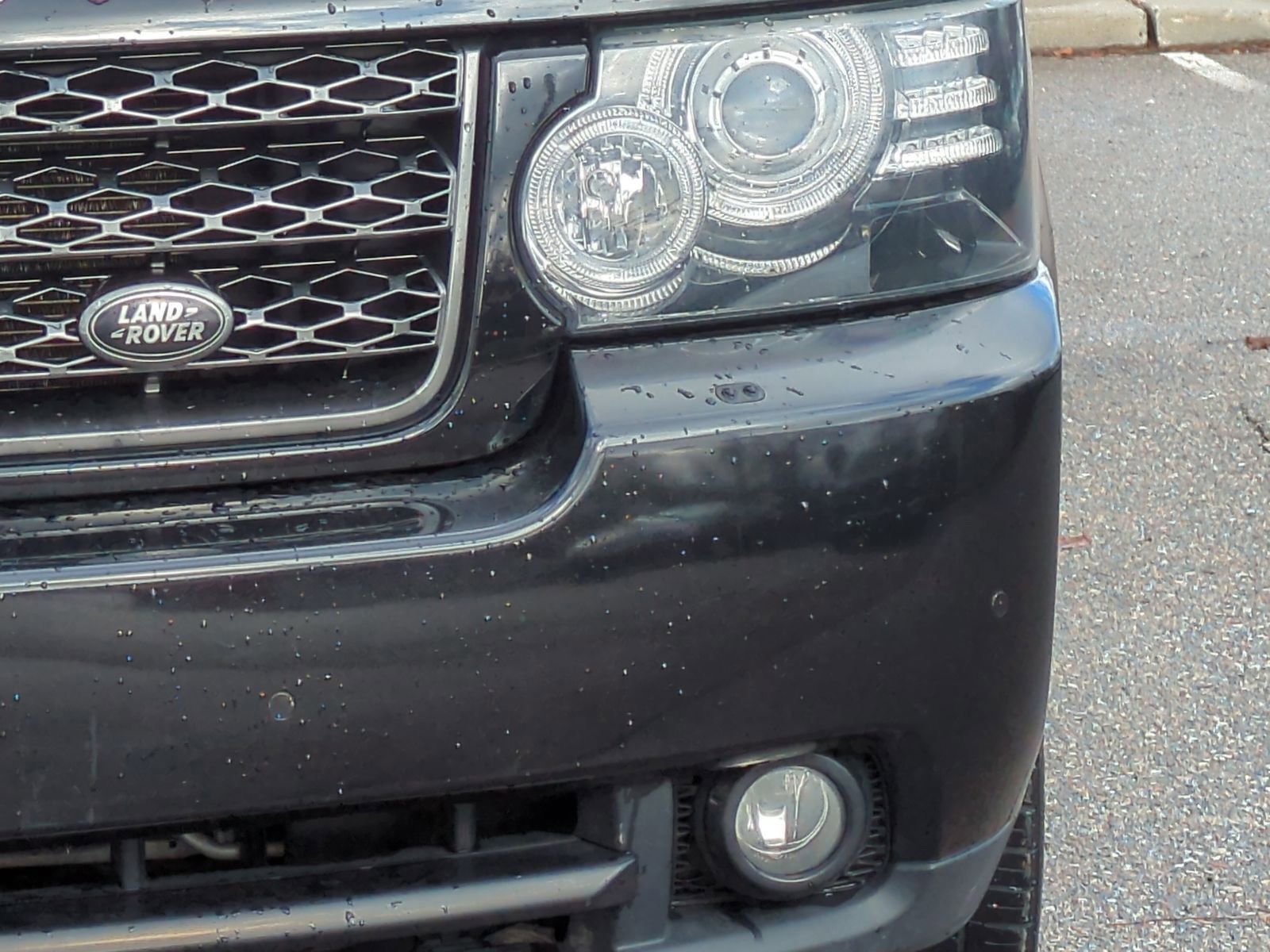 Used 2012 Land Rover Range Rover HSE image 14