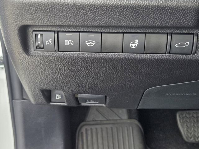 Used 2024 Toyota RAV4 SE w/ Convenience Package image 21