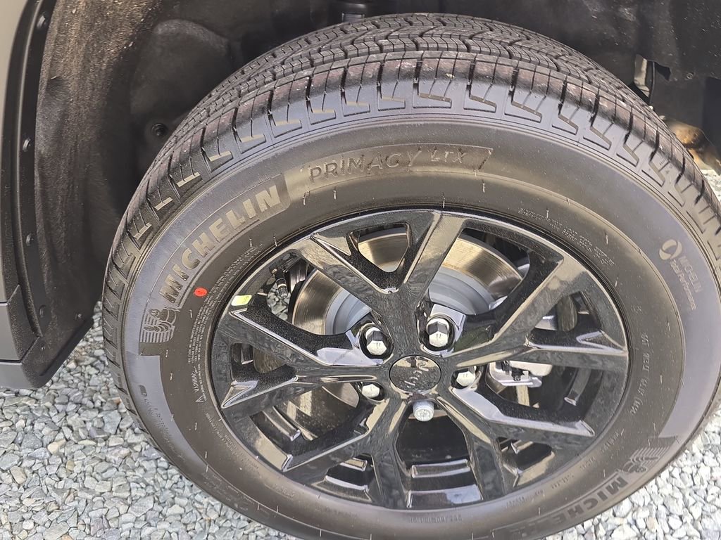 New 2026 Jeep Grand Cherokee Altitude image 34