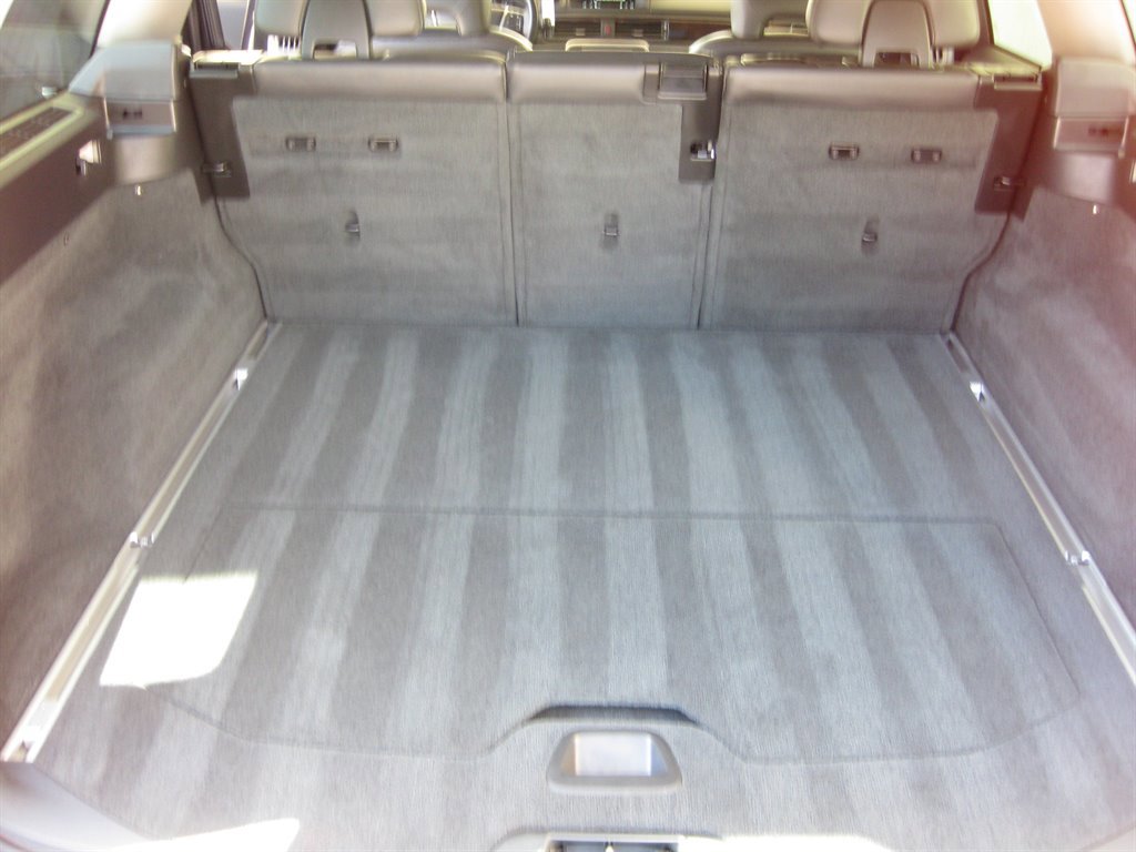 Used 2016 Volvo XC70 T5 Premier w/ Proximity Package FWD image 32