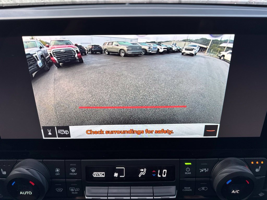Used 2025 Toyota Grand Highlander AWD Hybrid image 16