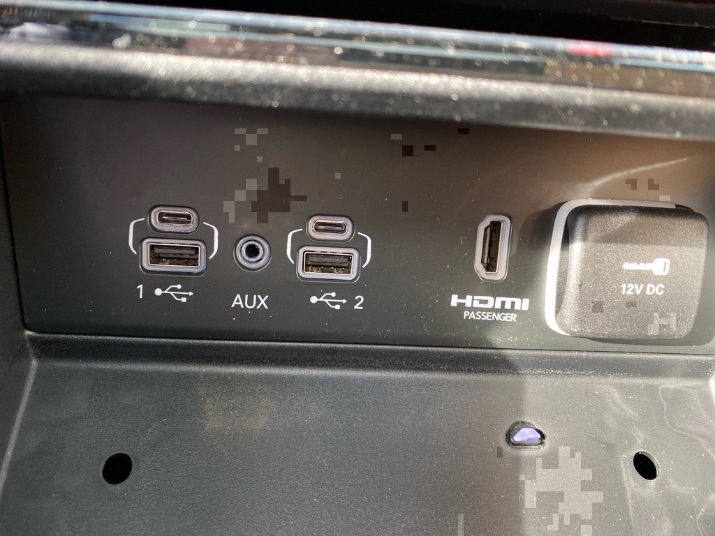 Used 2024 Jeep Grand Cherokee L Summit image 13