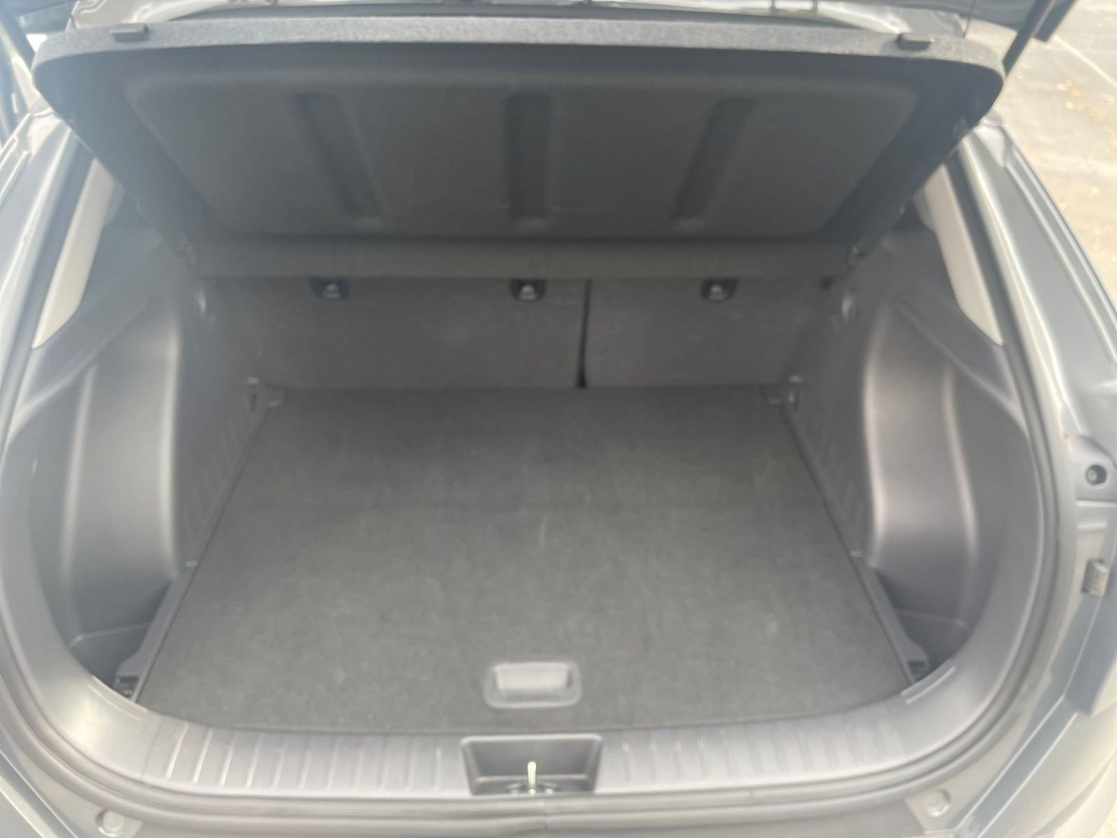 Used 2025 Hyundai Kona SEL image 27