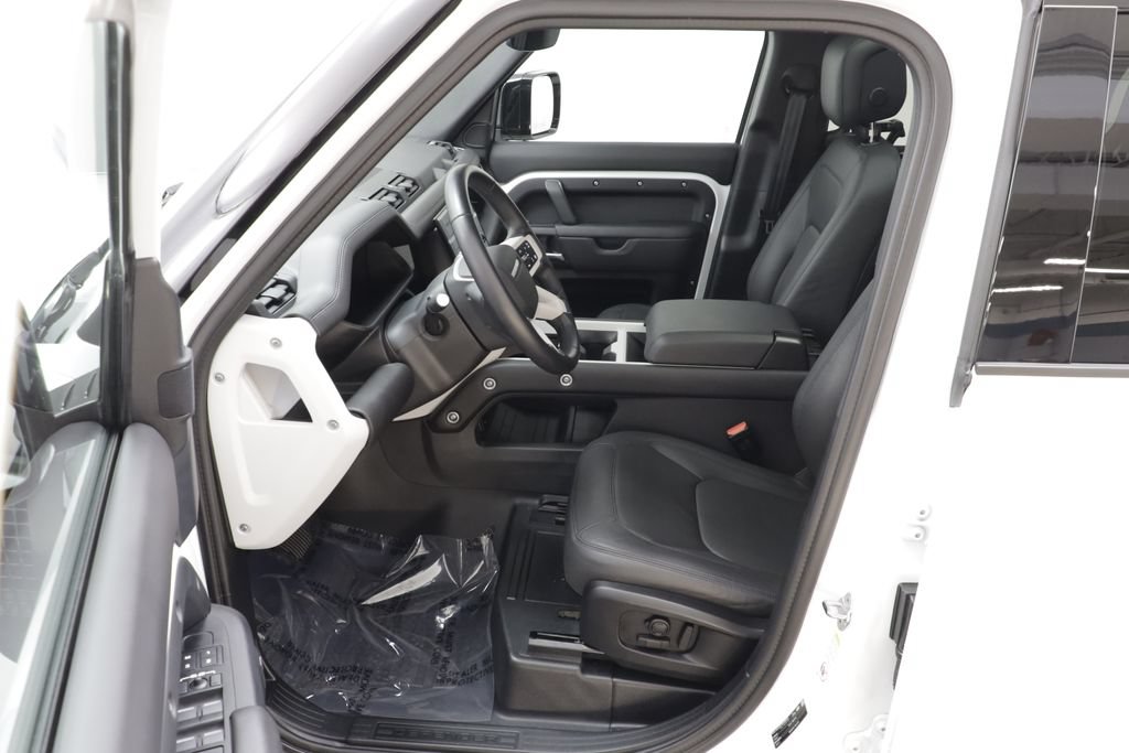 Certified 2026 Land Rover Defender 110 S AWD/4WD image 6