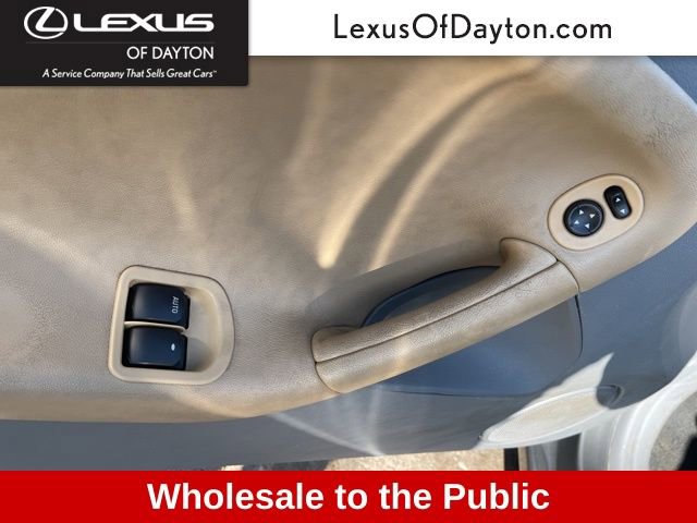 Used 2006 Pontiac Solstice Convertible w/ Premium Package RWD image 12