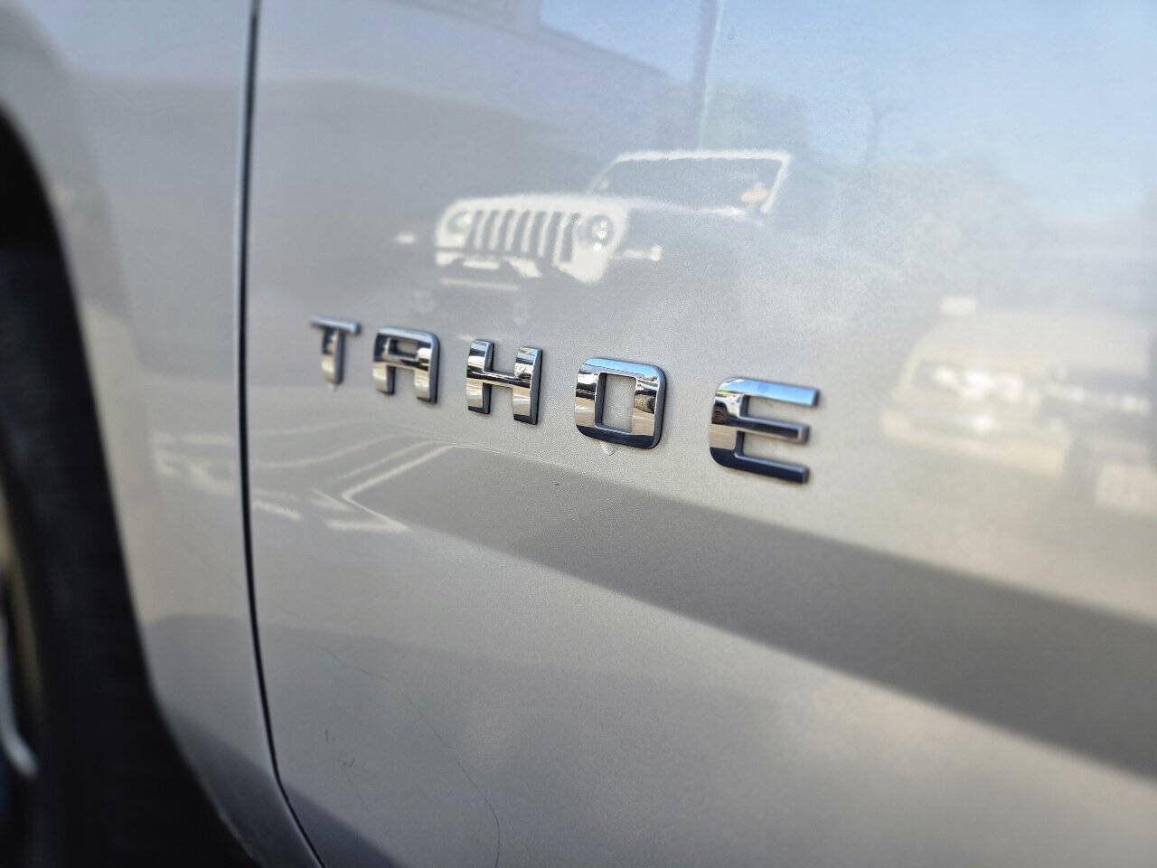 Used 2017 Chevrolet Tahoe LT AWD/4WD image 18