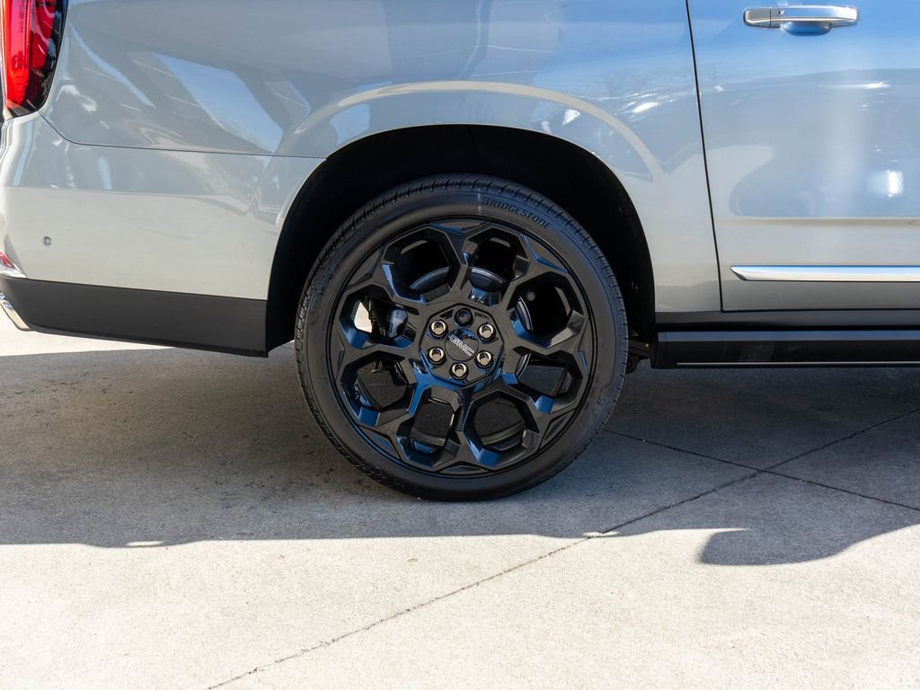 New 2026 GMC Yukon XL Denali w/ Denali Reserve Package image 36