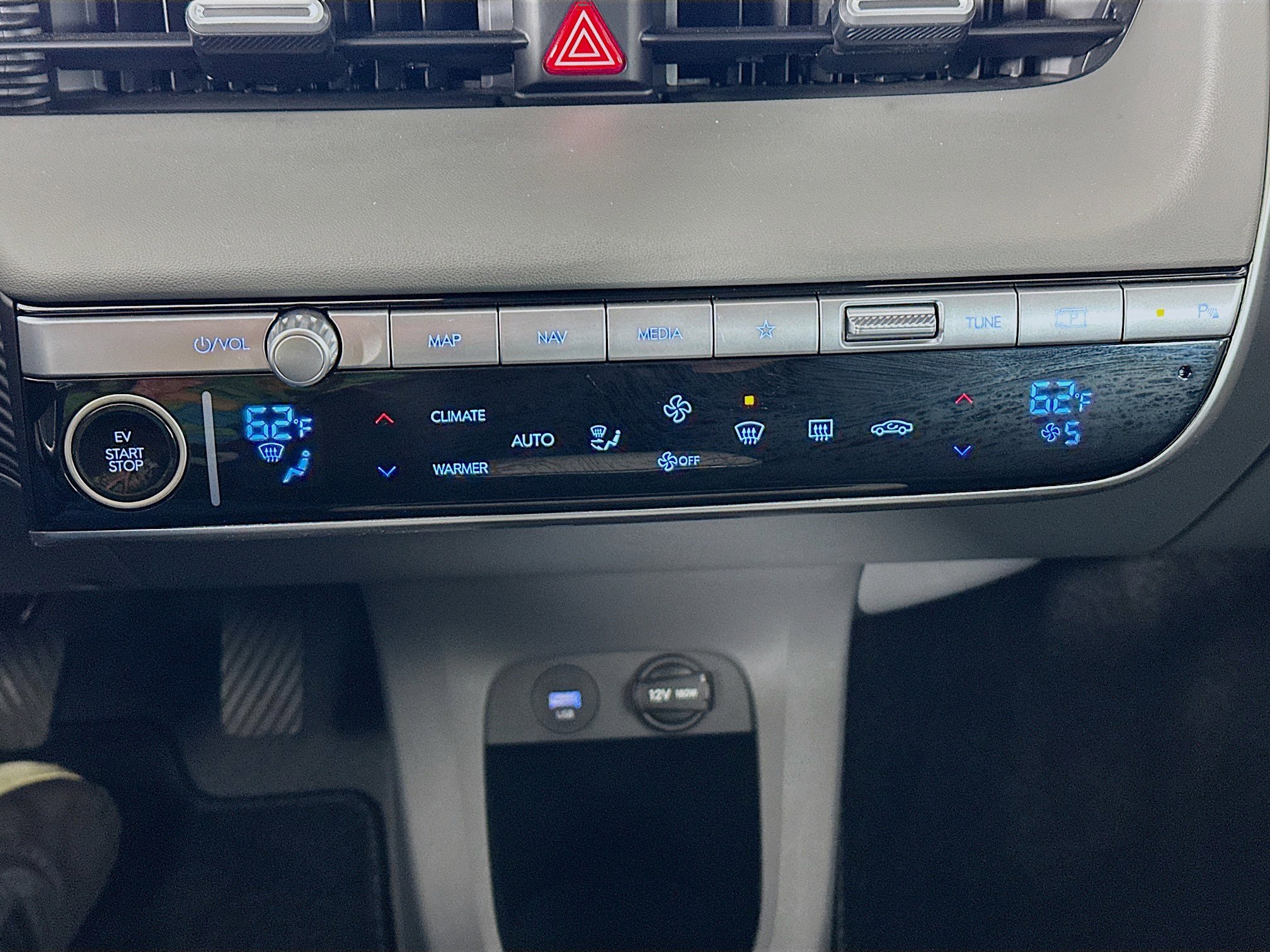 Used 2024 Hyundai Ioniq 5 SEL image 24