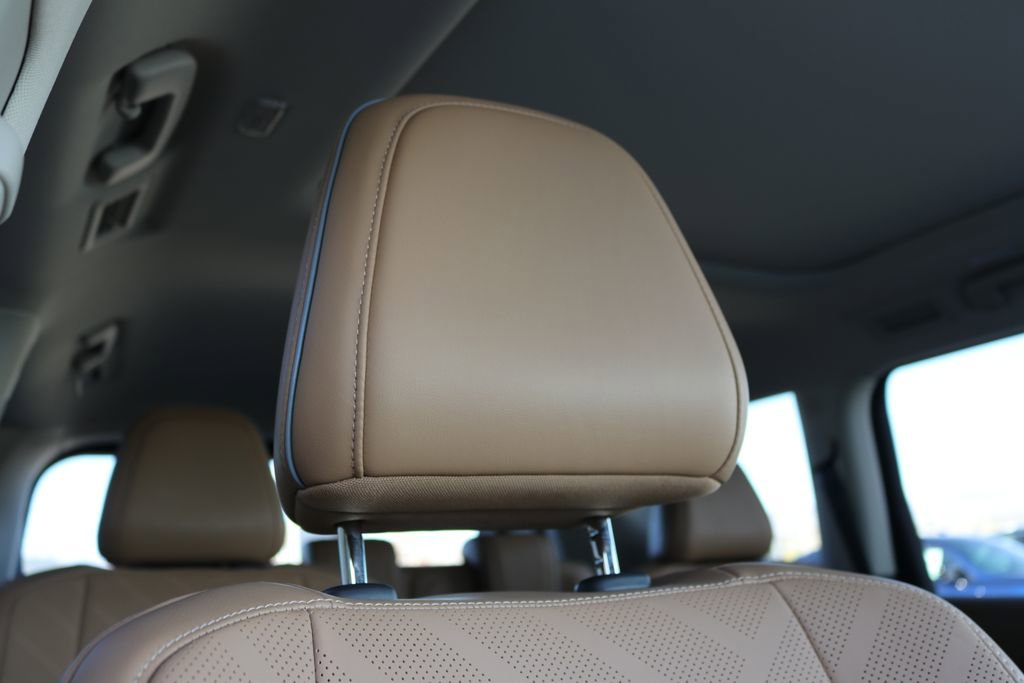 Certified 2025 INFINITI QX80 Luxe image 44