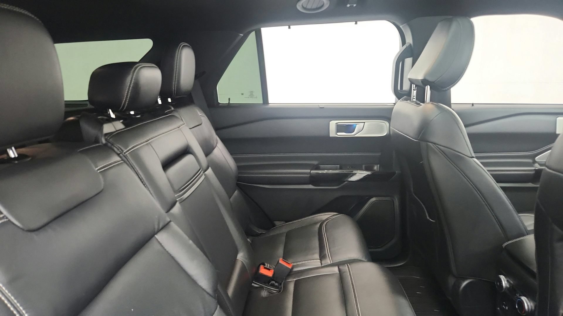 Used 2021 Ford Explorer ST w/ Equipment Group 401A AWD/4WD image 25
