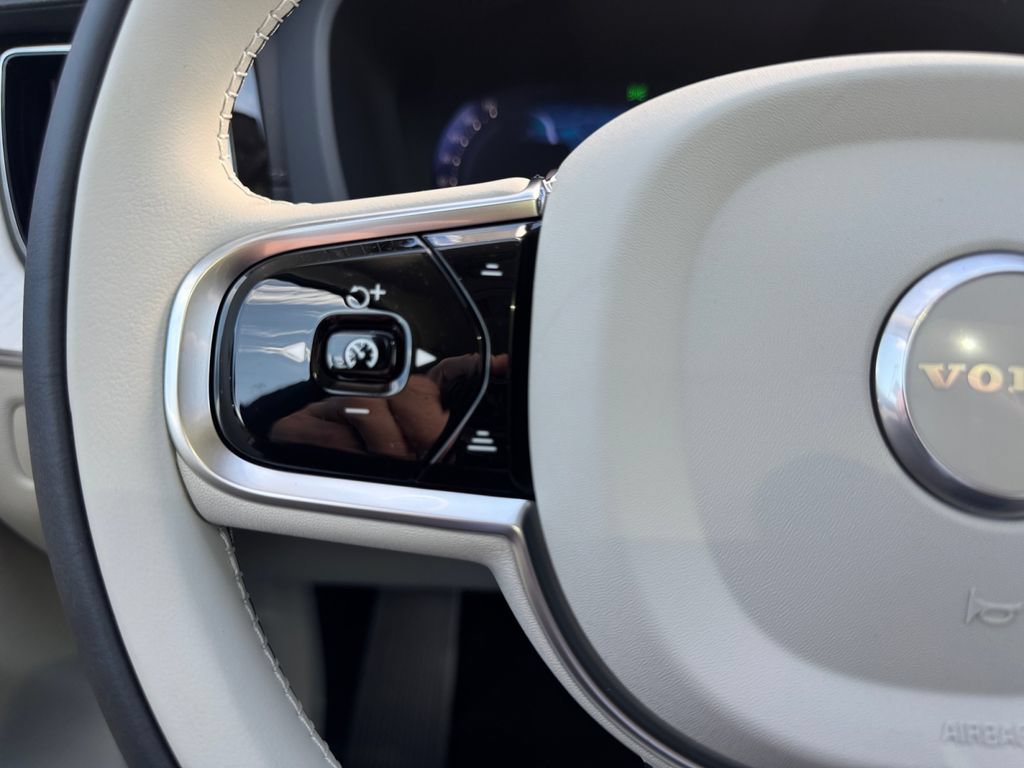 New 2027 Volvo XC60 B5 Ultra AWD/4WD image 14
