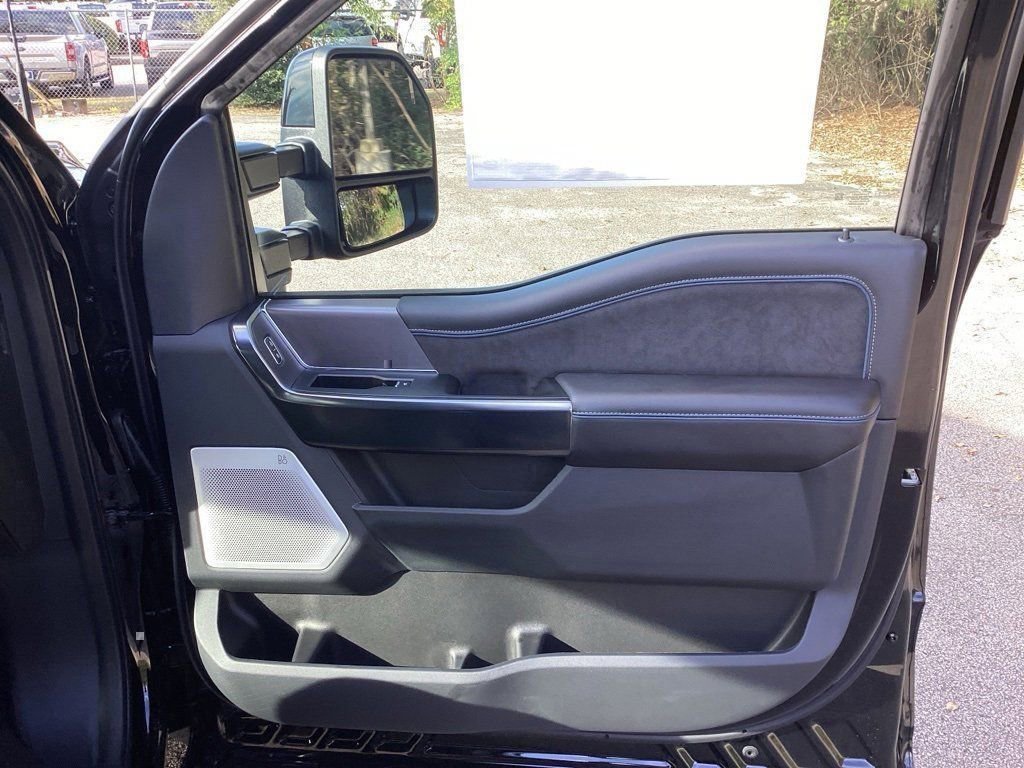 New 2026 Ford F250 Platinum w/ FX4 Off-Road Package image 25