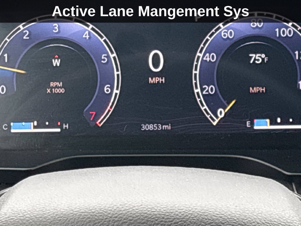 Used 2023 Jeep Grand Cherokee Altitude AWD/4WD image 21