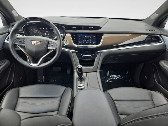 New 2025 Cadillac XT6 Premium Luxury w/ Platinum Package AWD/4WD image 9