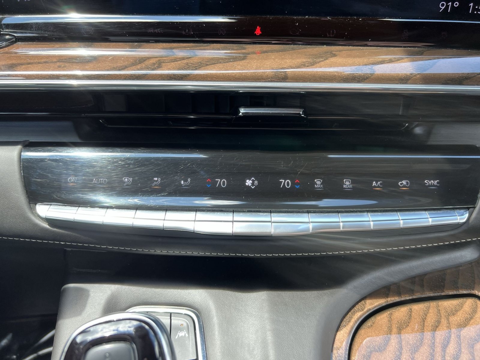 Used 2023 Cadillac Escalade Sport Platinum w/ Heavy-Duty Trailer Package AWD/4WD image 20