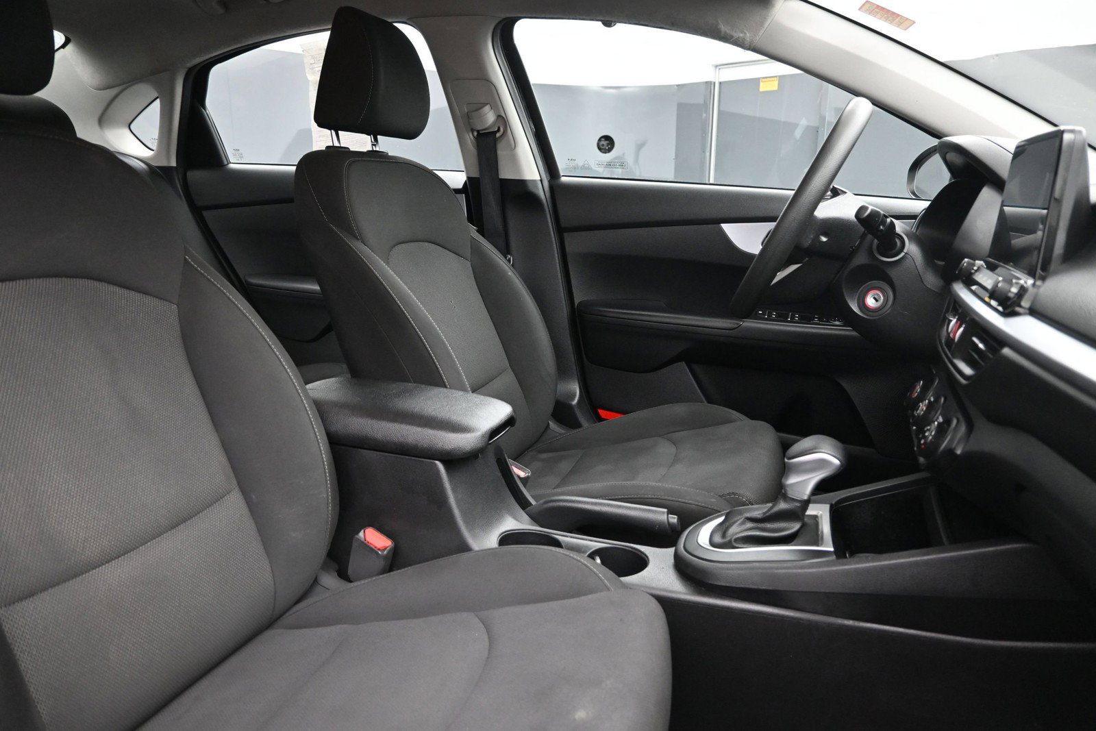 Used 2024 Kia Forte LX FWD image 27