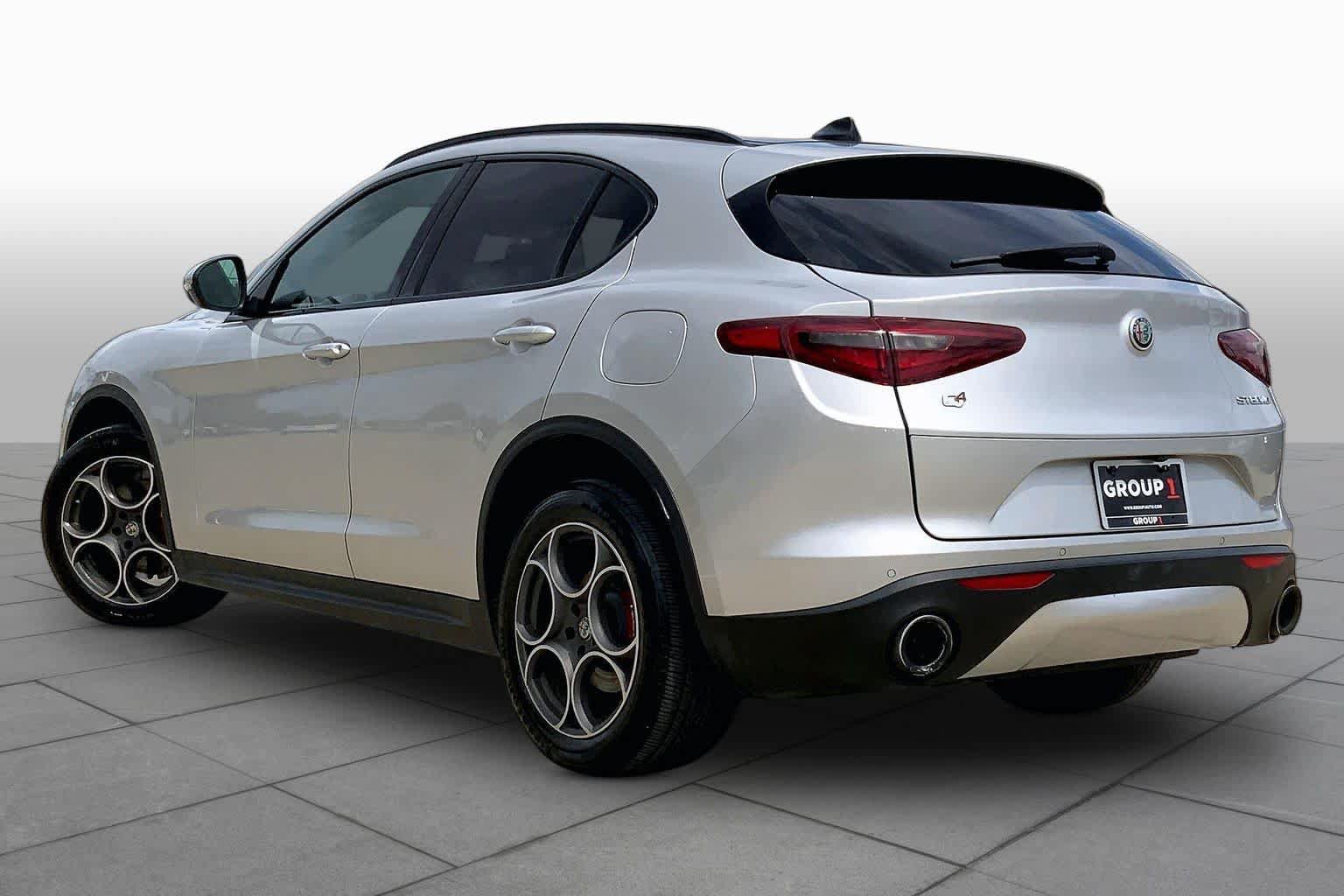 Used 2018 Alfa Romeo Stelvio Ti Sport AWD/4WD image 12