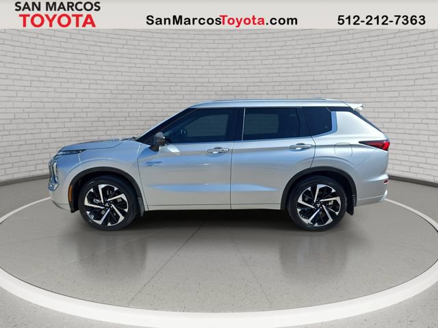 Used 2023 Mitsubishi Outlander 4WD Plug-In Hybrid image 9