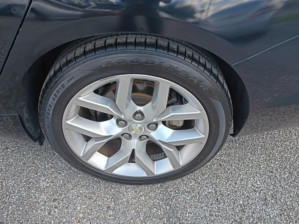 Used 2019 Chevrolet Impala Premier FWD image 23