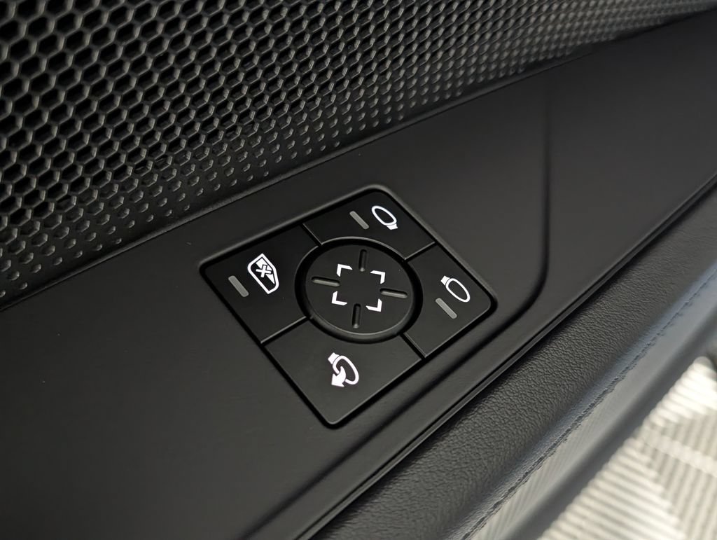 New 2026 Porsche Cayenne Electric AWD/4WD image 29