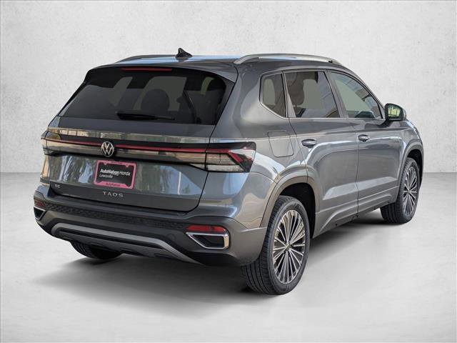 Used 2025 Volkswagen Taos SE image 5
