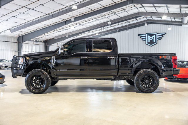 Used 2022 Ford F250 Platinum w/ FX4 Off-Road Package AWD/4WD image 3