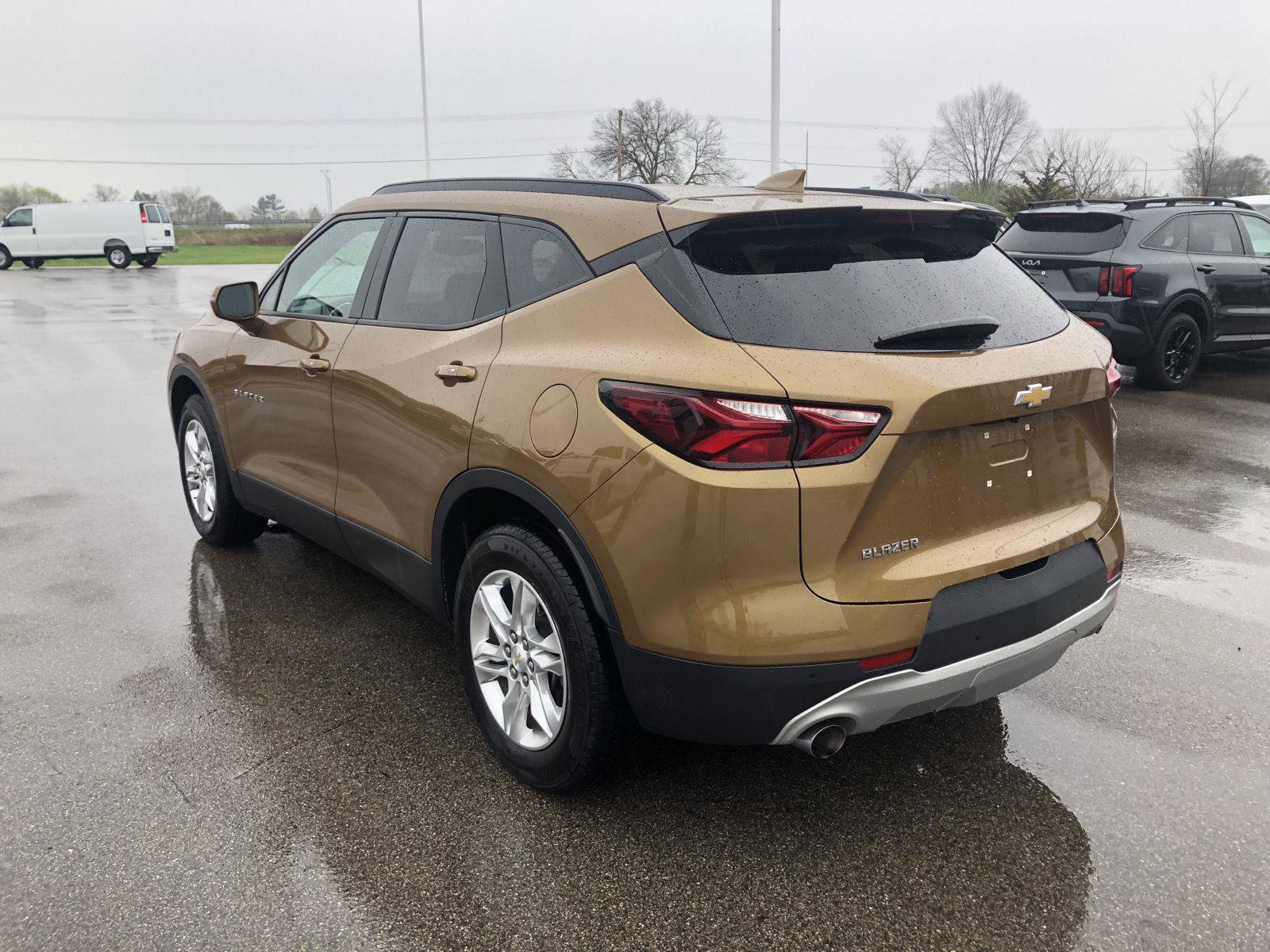 Used 2019 Chevrolet Blazer LT FWD image 3