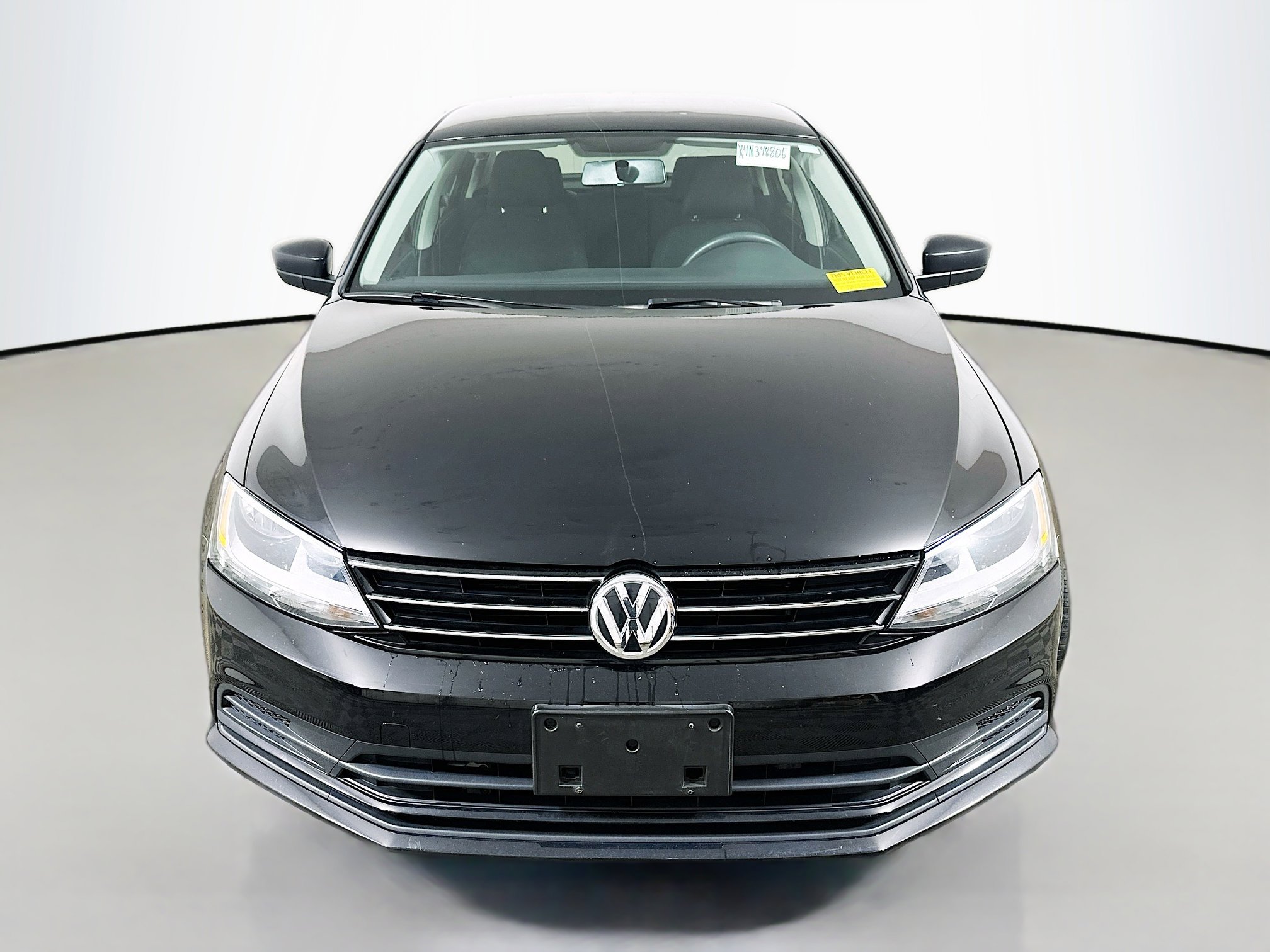 Used 2016 Volkswagen Jetta S image 2