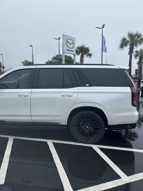 Used 2023 Cadillac Escalade V w/ Heavy-Duty Trailer Package image 8