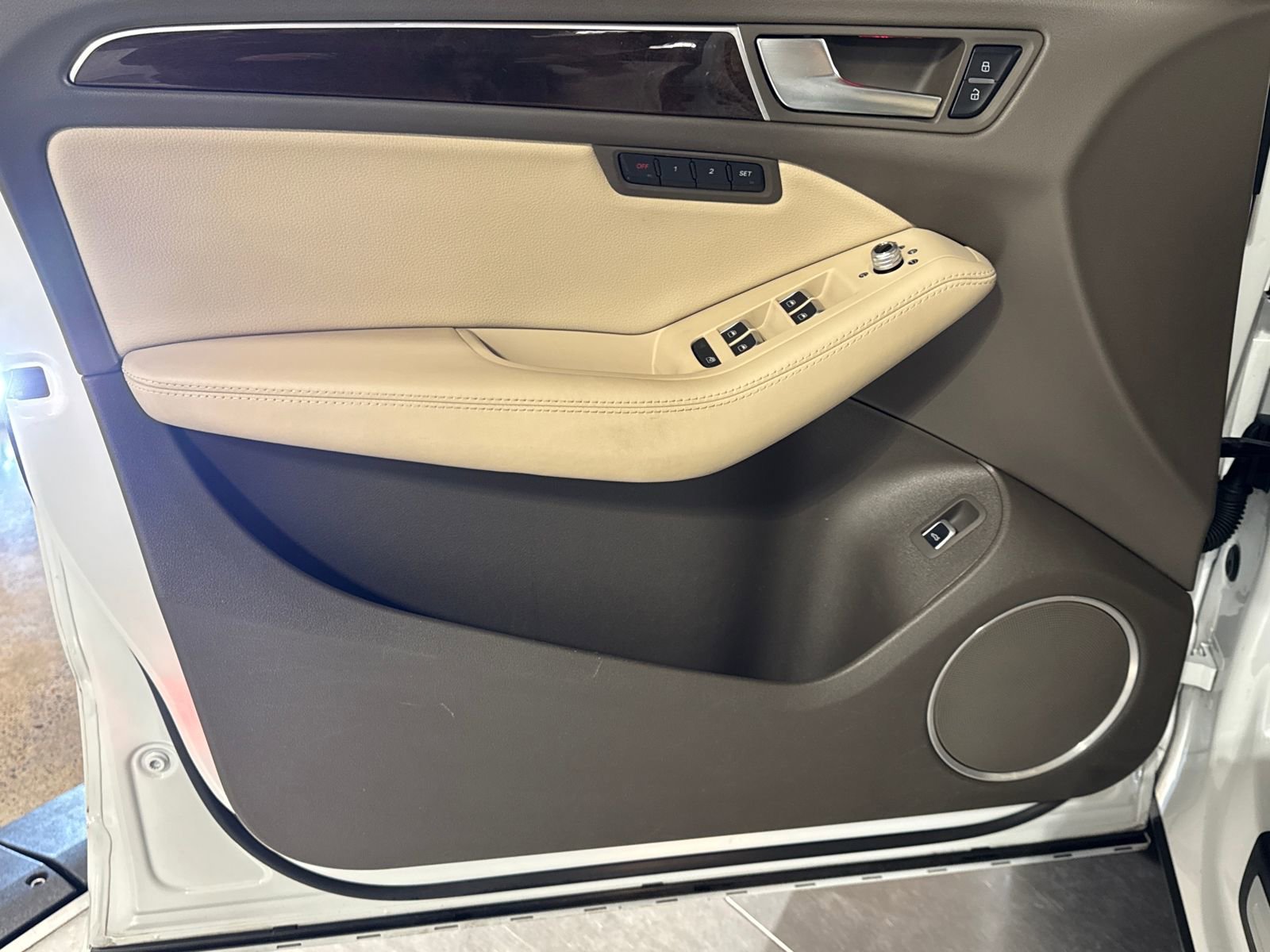 Used 2016 Audi Q5 3.0T Premium Plus w/ Technology Package image 25