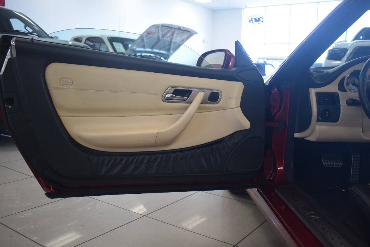 Used 2004 Mercedes-Benz SLK 230 image 61