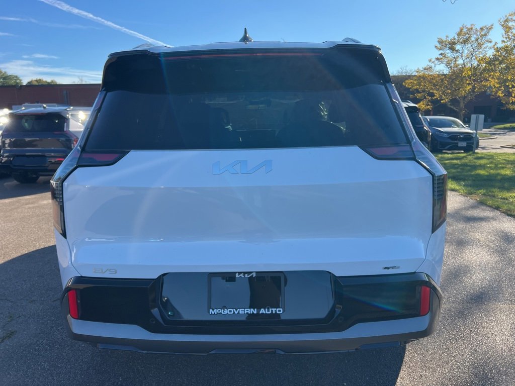 New 2026 Kia EV9 GT-Line image 3