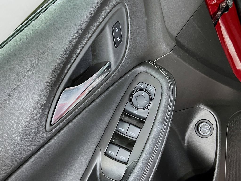 Used 2023 Buick Encore GX Select w/ Sport Touring Package image 17