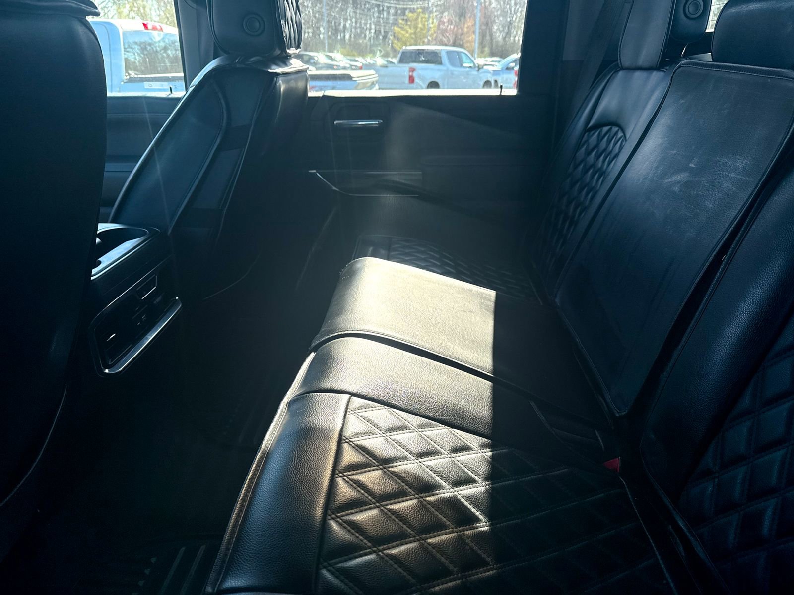 Used 2021 Chevrolet Silverado 2500 LTZ w/ LTZ Plus Package image 11