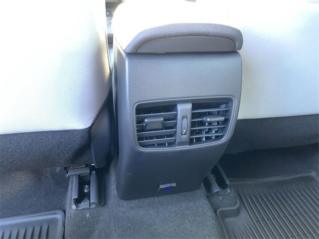 New 2026 Toyota Corolla Cross L image 31