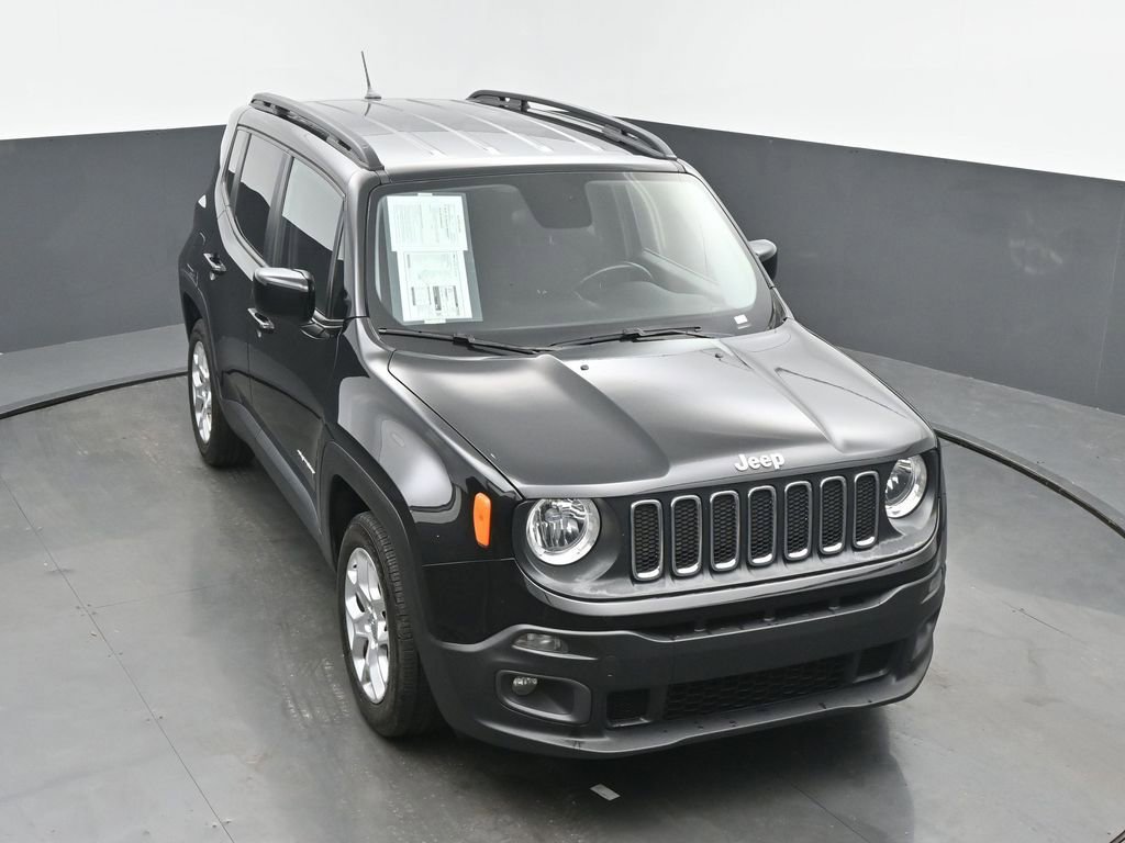 Used 2017 Jeep Renegade Latitude FWD image 43