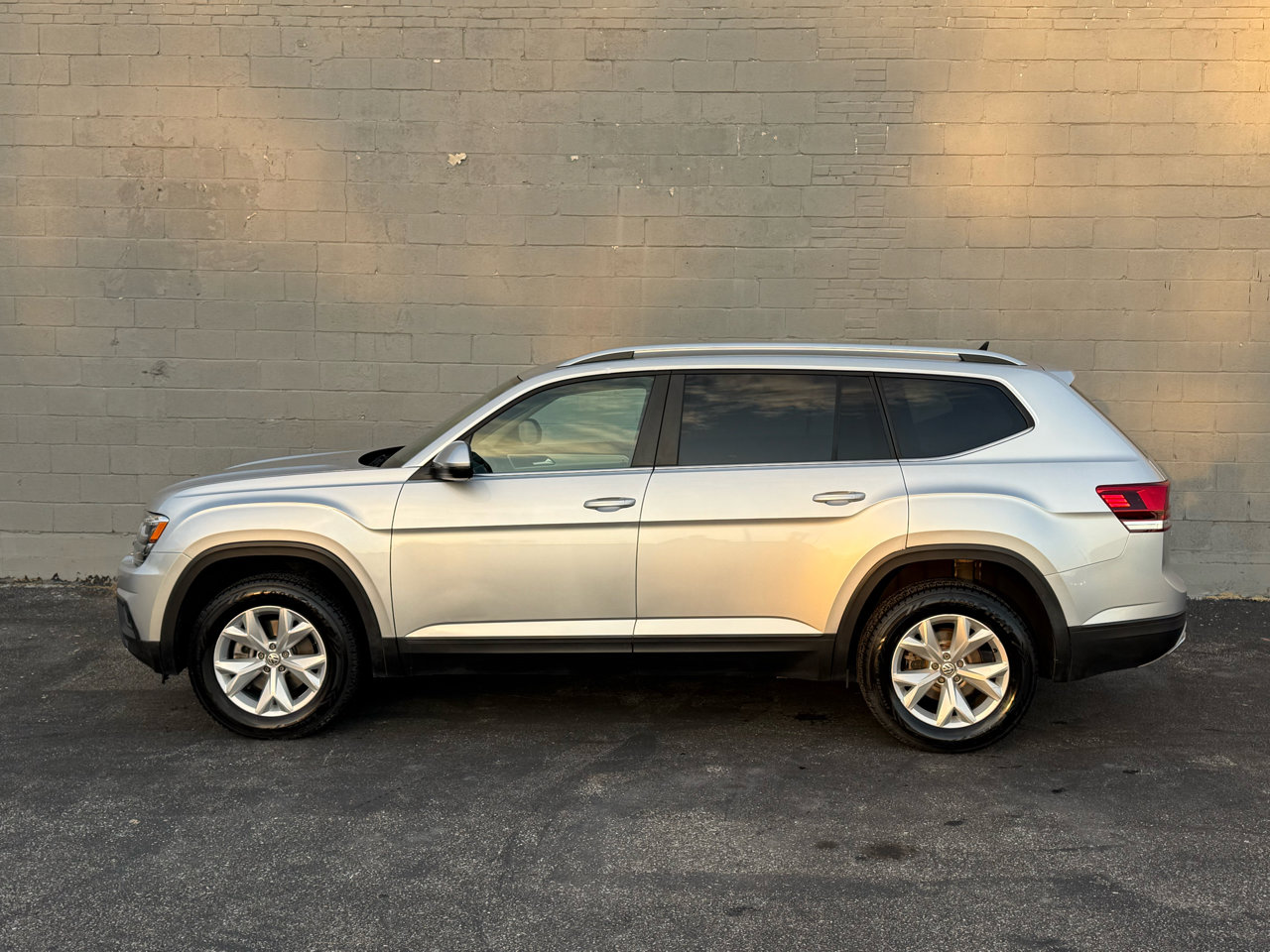 Used 2018 Volkswagen Atlas SE image 23