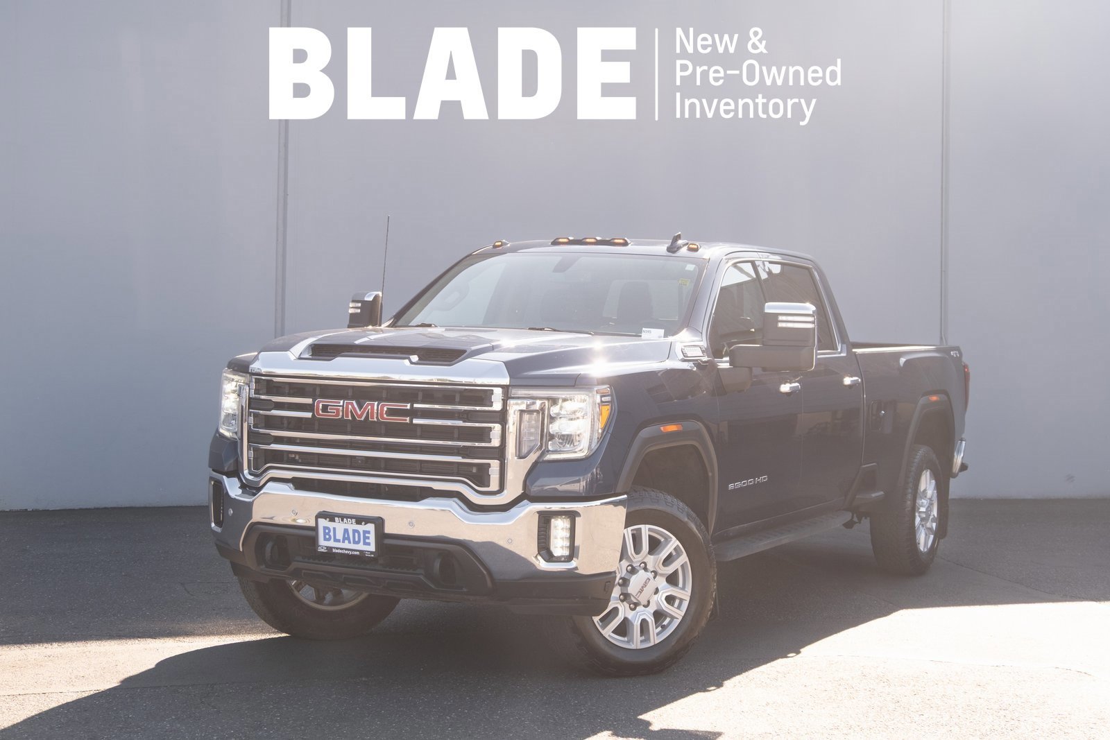 Used 2023 GMC Sierra 3500 SLT w/ SLT Preferred Package image 1