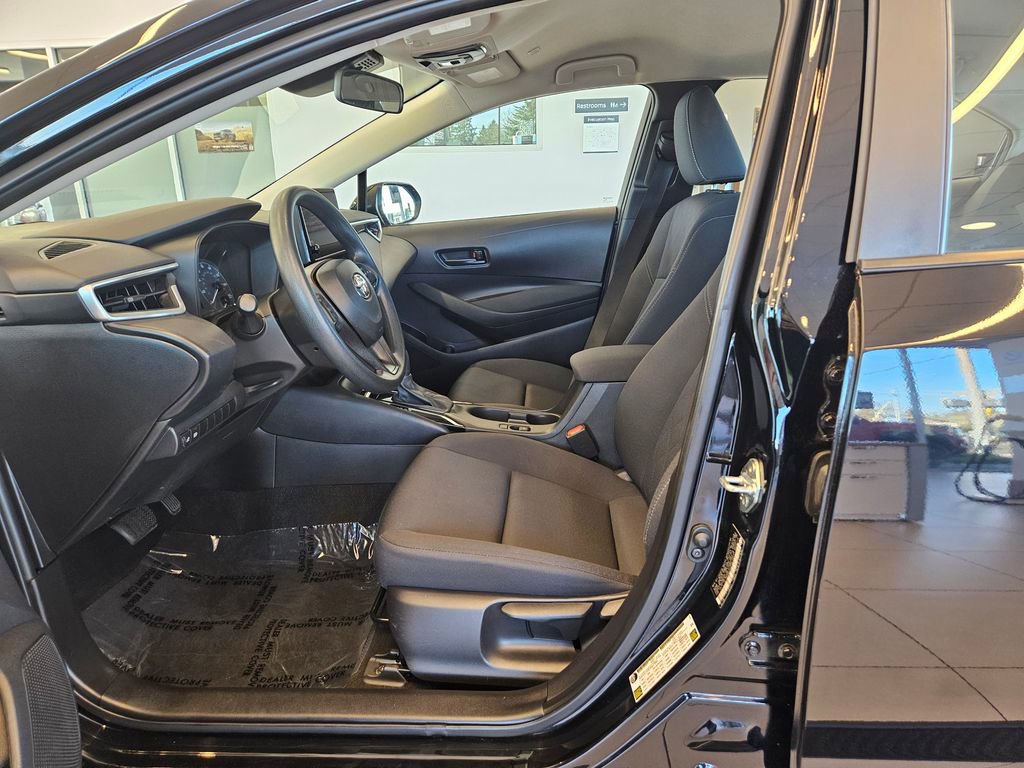 Used 2024 Toyota Corolla LE image 14