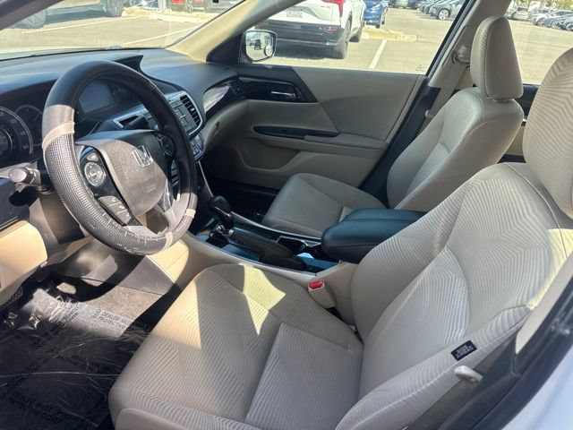 Used 2017 Honda Accord LX image 7