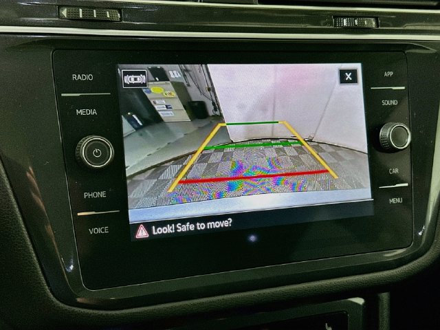 Certified 2024 Volkswagen Tiguan SE AWD/4WD image 14