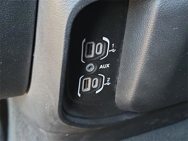 Used 2021 RAM 1500 Laramie w/ Off Road Group image 15