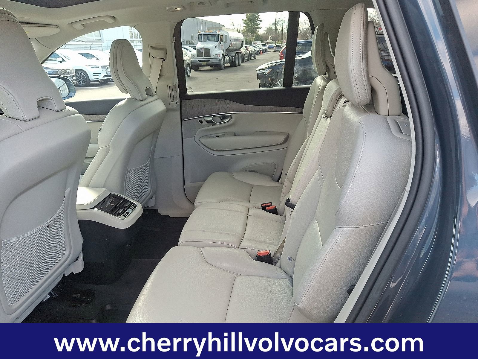 Certified 2023 Volvo XC90 B6 Plus image 11