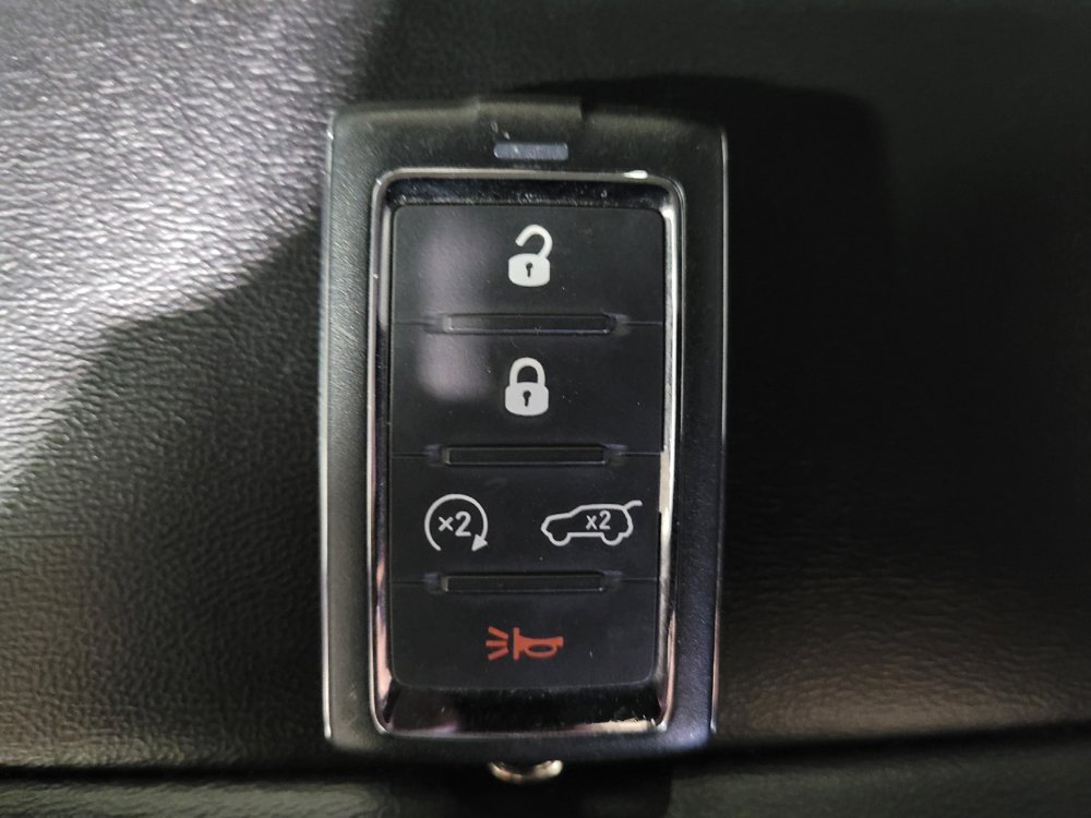 Used 2023 Jeep Grand Cherokee 4WD 4xe image 32