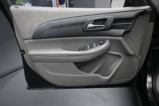 Used 2013 Chevrolet Malibu LS w/ Protection Package FWD image 17