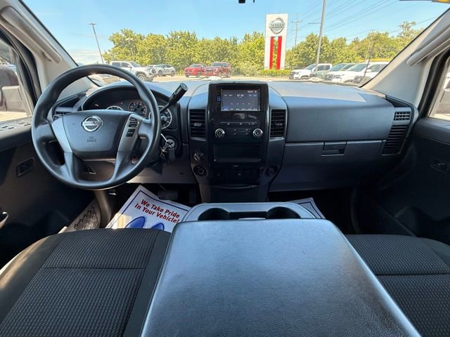 Used 2013 Nissan Titan SV AWD/4WD image 19